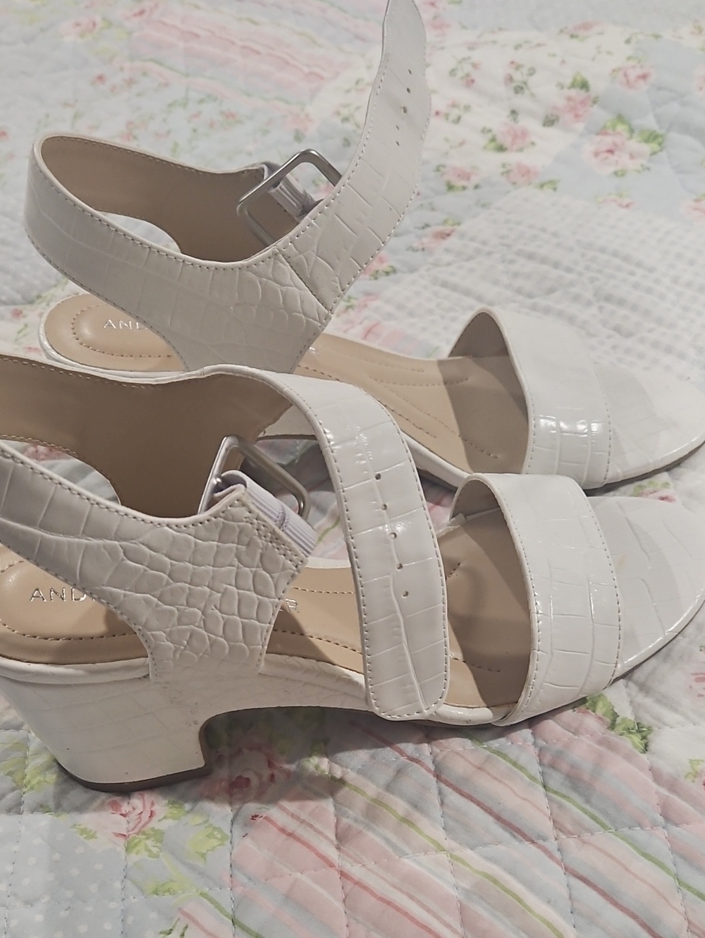 Andrew Geller White Croc-Embossed Block Heel Sandals